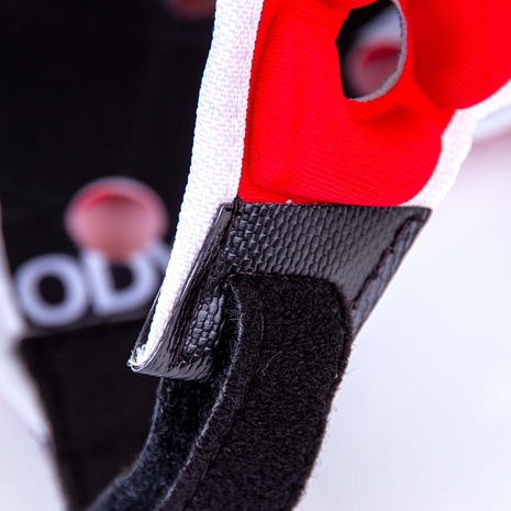 Body Armour Ventilator Headguard Red Kids - Chin Strap