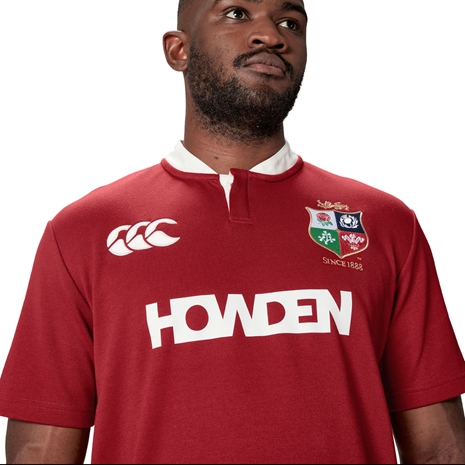 British and Irish Lions Adults Short Sleeve Classic Rugby Shirt - Red - Model Chest